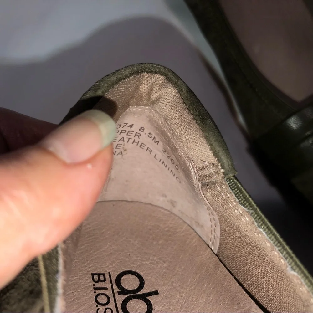 Abeo BIO System Tessa Olive Green Suede Ballet Flats Size 8.5 Comfort